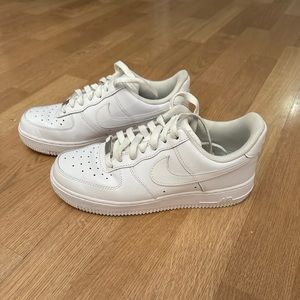 Women’s size 7.5 White Nike Air Forces